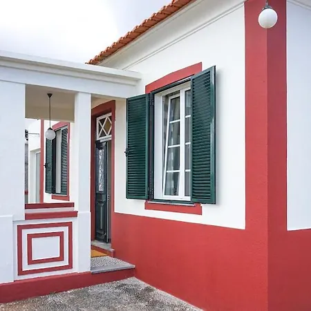 Renovated Traditional House W 3br & Outdoor Space Вилла Фуншал