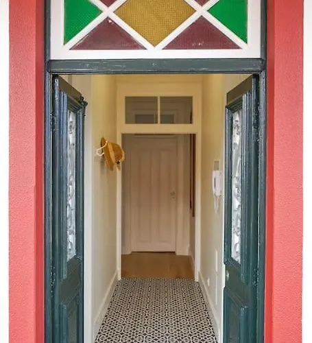 Renovated Traditional House W 3br & Outdoor Space Funchal (Madeira)