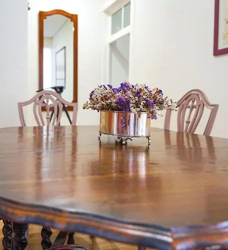Renovated Traditional House W 3br & Outdoor Space Villa