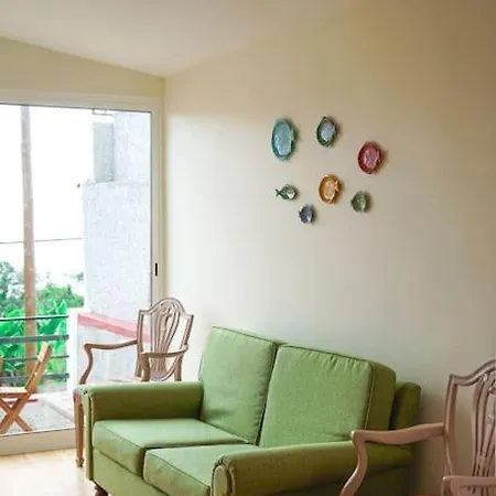 Renovated Traditional House W 3br & Outdoor Space Funchal (Madeira)