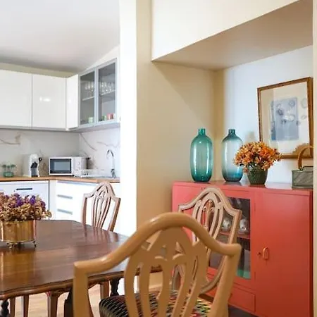 Villa Renovated Traditional House W 3br & Outdoor Space Funchal (Madeira)