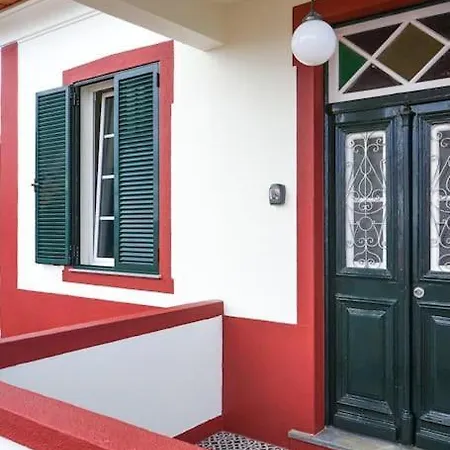 Renovated Traditional House W 3br & Outdoor Space Villa