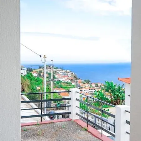 Renovated Traditional House W 3br & Outdoor Space Funchal (Madeira)